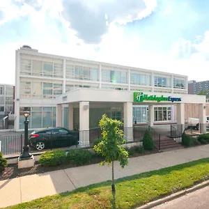 *** Hotel Express West End By Ihg USA